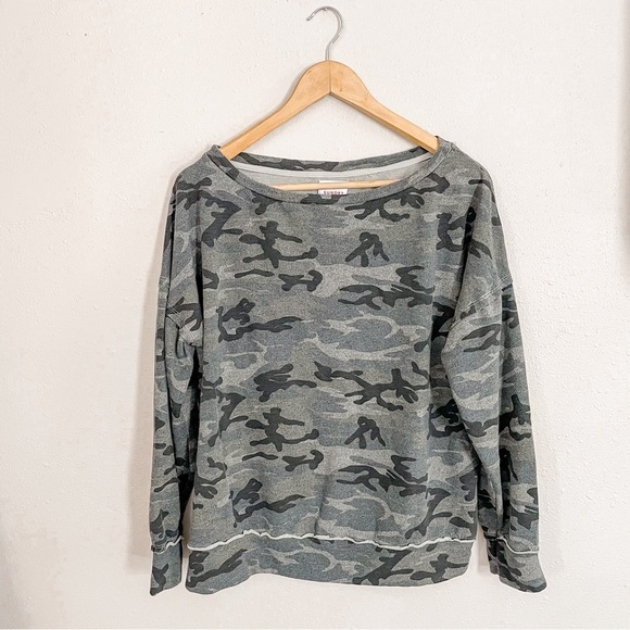 Sundry Tops - Sundry | Camo Boatneck Slub Knit Sweatshirt, size 1 (small)